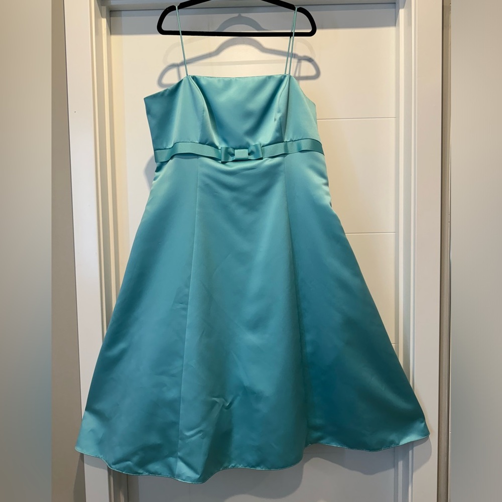 David's Bridal 8585 Turquoise Satin A-line Midi Gown Size 18 Dress